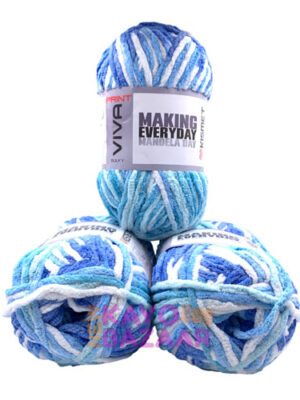67 Blankets viva print P13 Blue Raspberry